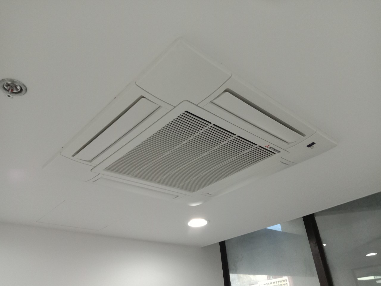 รับล้างแอร์ระบบ VRV VRF ราคาประหยัด